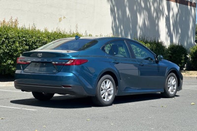 2025 Toyota Camry LE LE