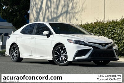 2023 Toyota Camry Hybrid SE