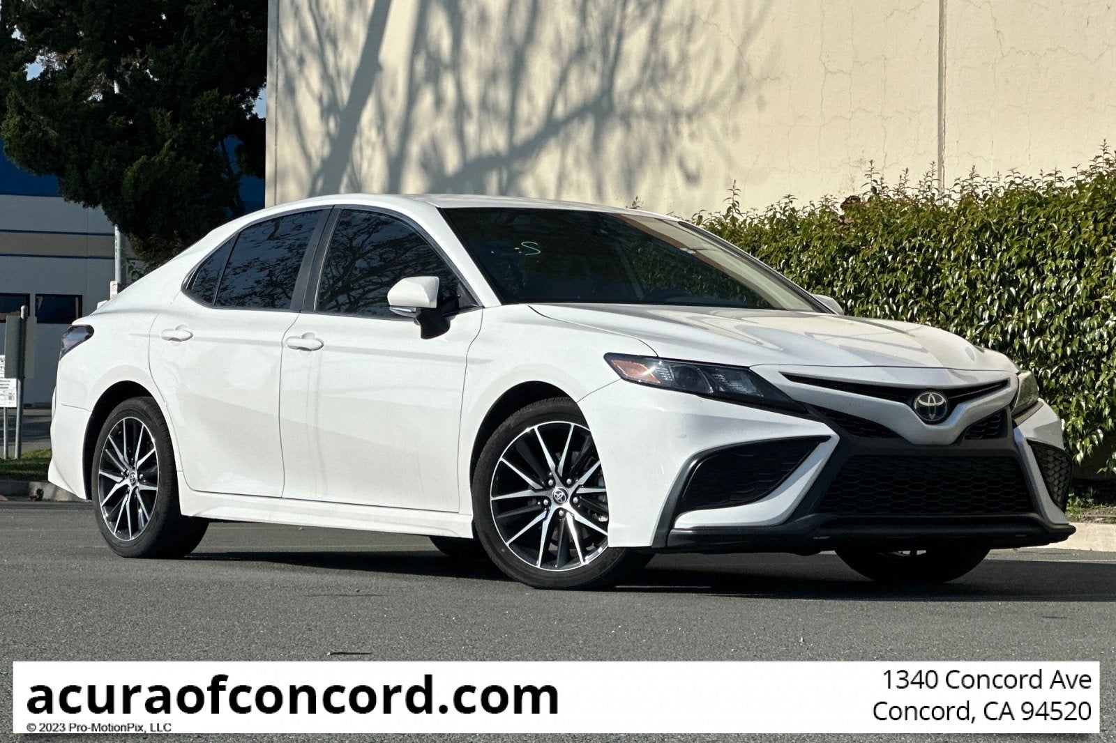 2023 Toyota Camry Hybrid SE