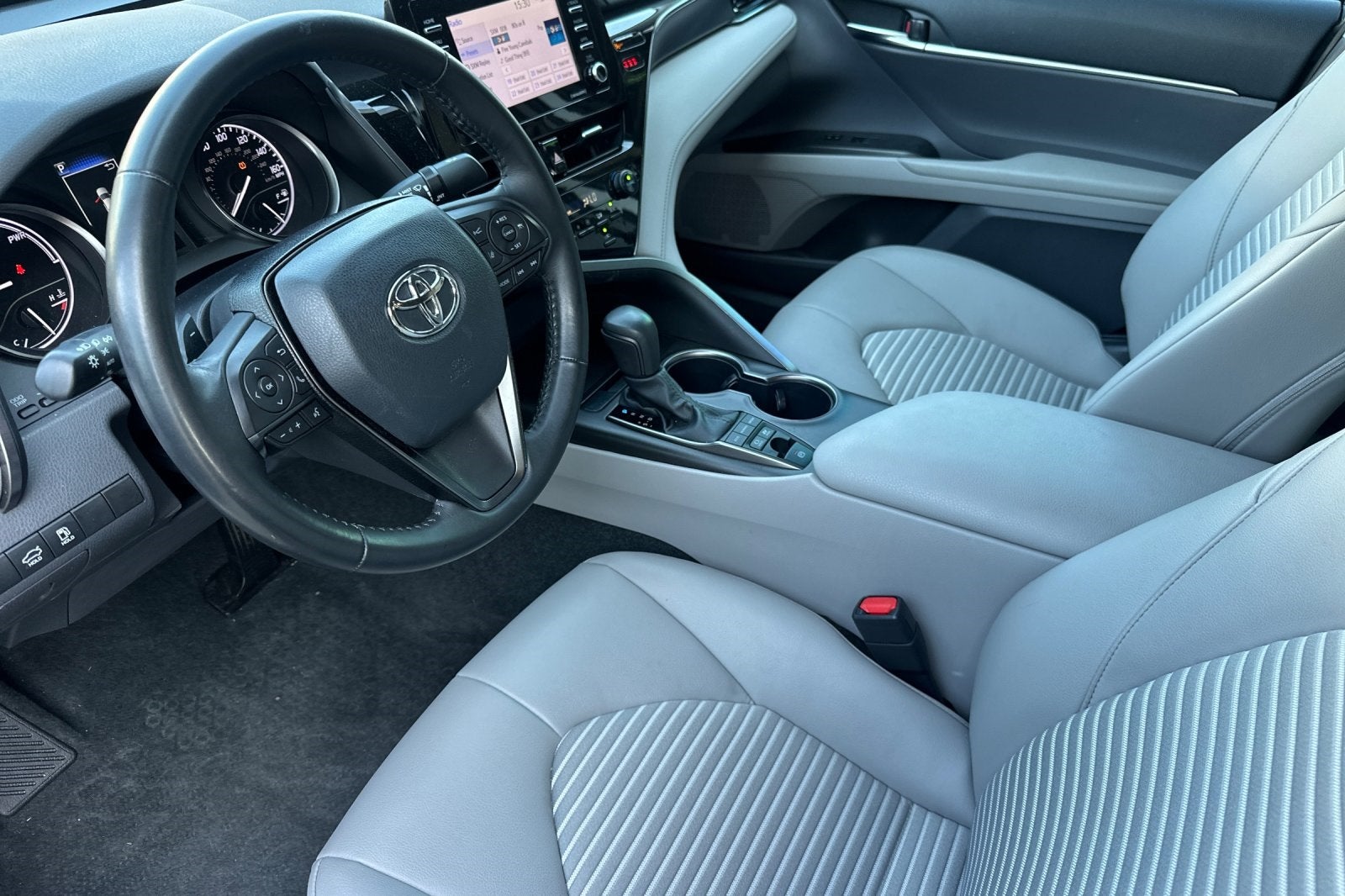 2023 Toyota Camry Hybrid SE