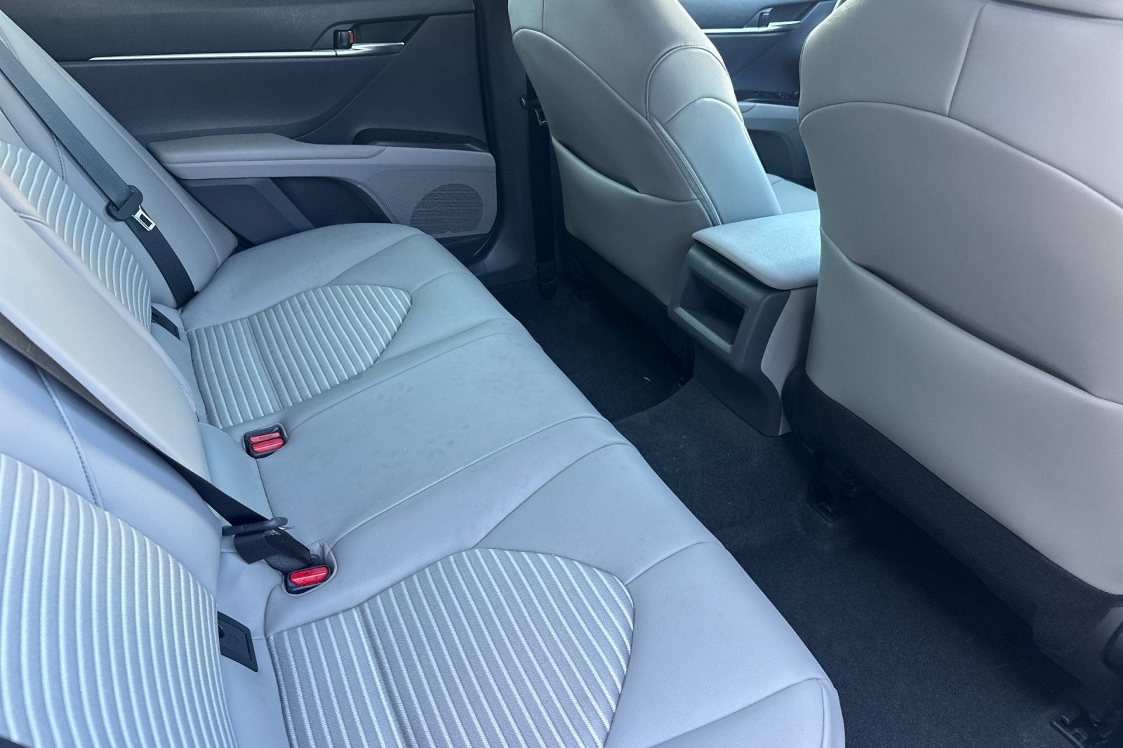 2023 Toyota Camry Hybrid SE