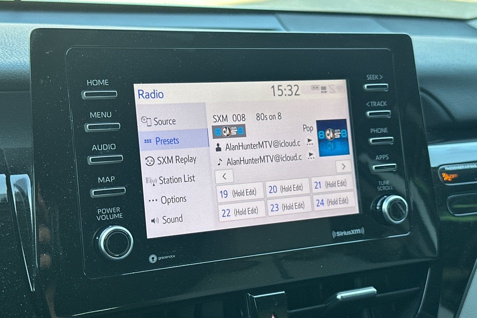 2023 Toyota Camry Hybrid SE