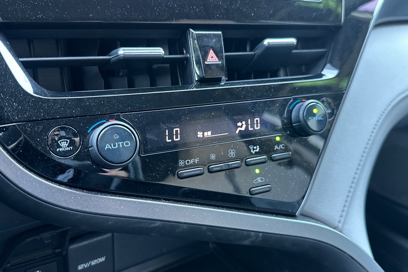 2023 Toyota Camry Hybrid SE