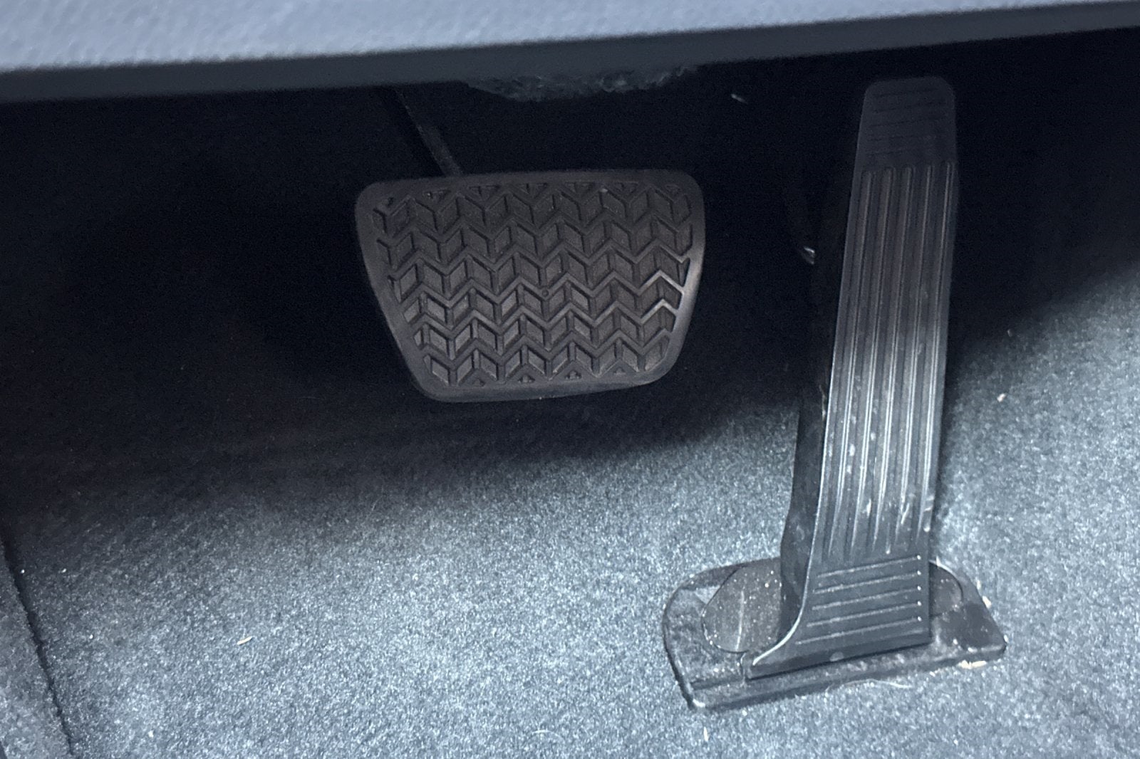 2023 Toyota Camry Hybrid SE