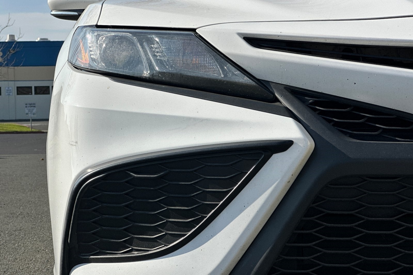 2023 Toyota Camry Hybrid SE