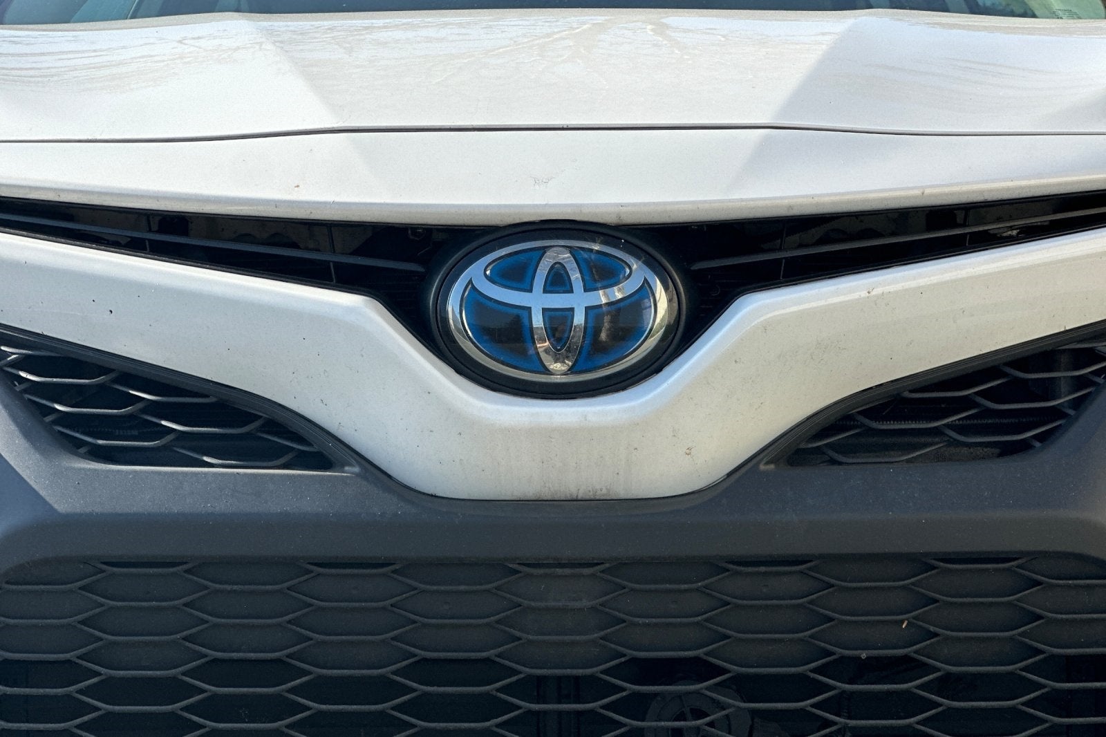 2023 Toyota Camry Hybrid SE