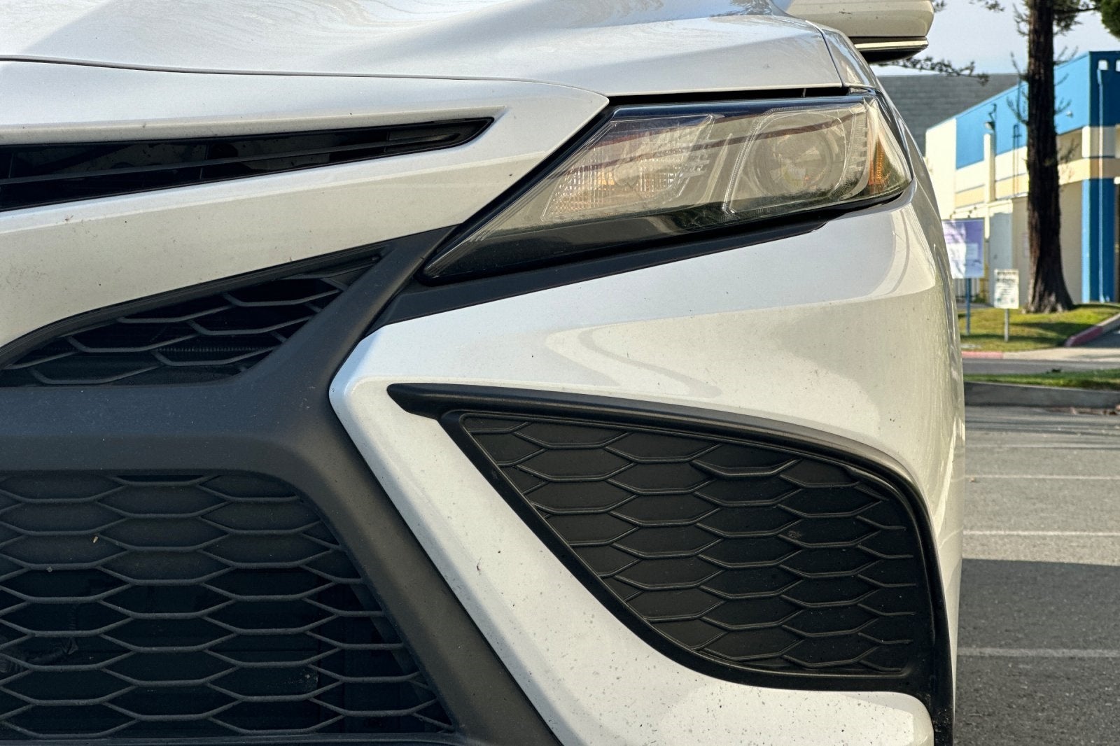 2023 Toyota Camry Hybrid SE