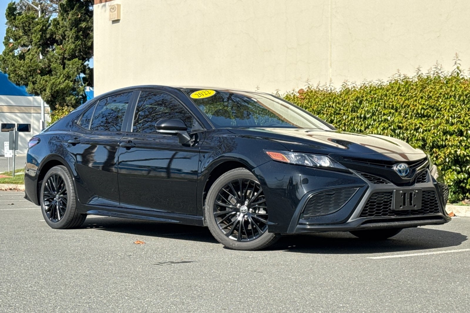 2022 Toyota Camry Hybrid Nightshade NIGHTSHADE