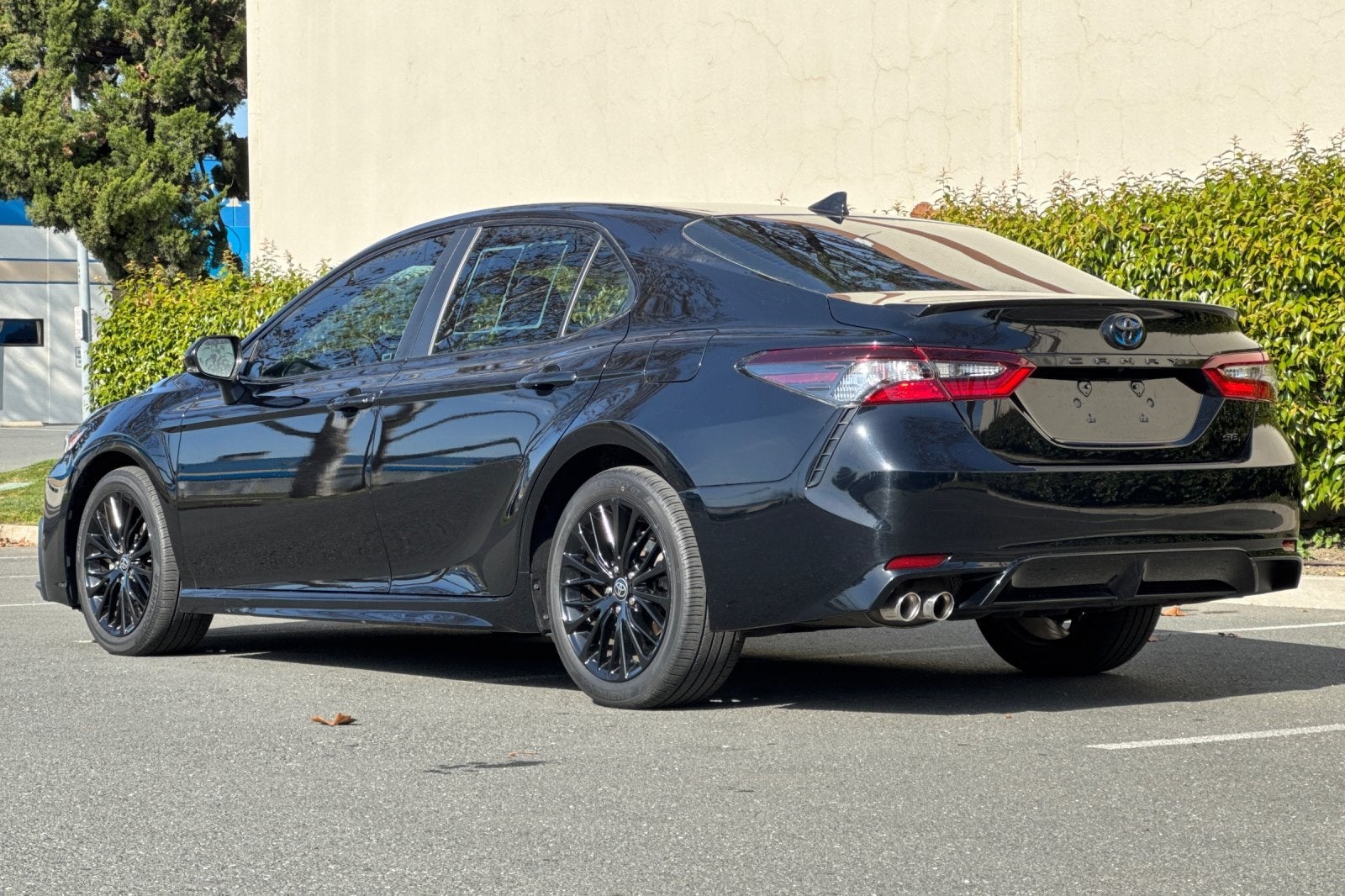 2022 Toyota Camry Hybrid Nightshade NIGHTSHADE