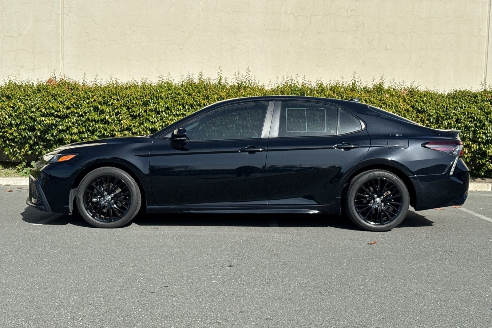 2022 Toyota Camry Hybrid Nightshade NIGHTSHADE