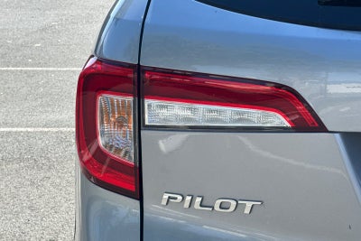 2020 Honda Pilot Touring 8 Passenger