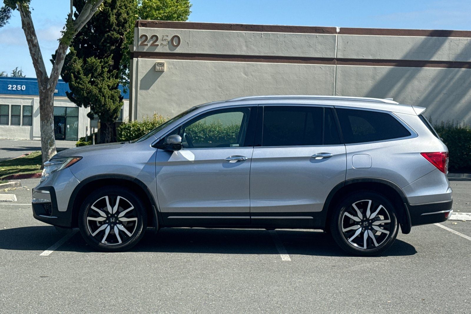 2020 Honda Pilot Touring 8 Passenger