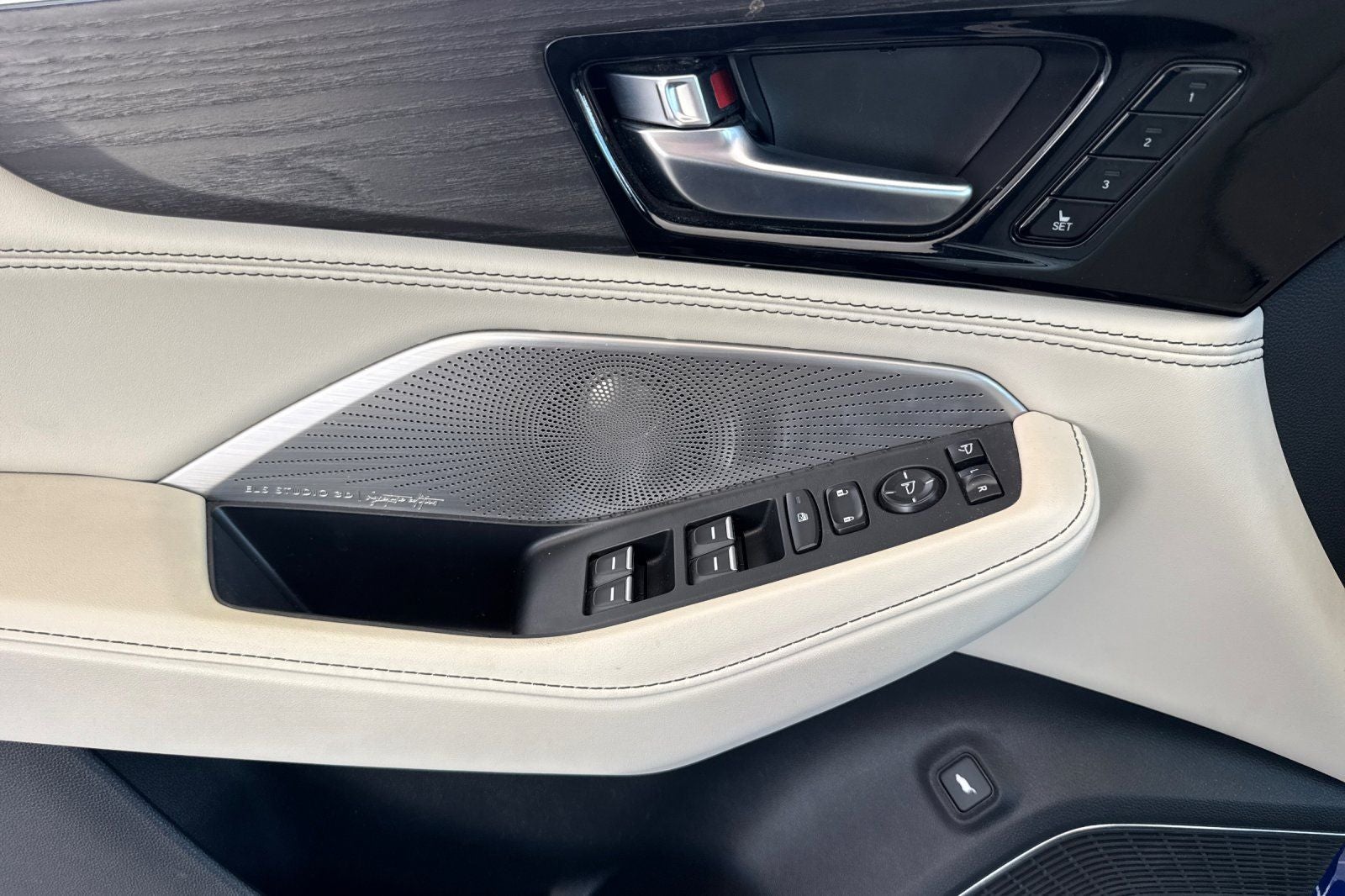 2023 Acura MDX 4TSADV