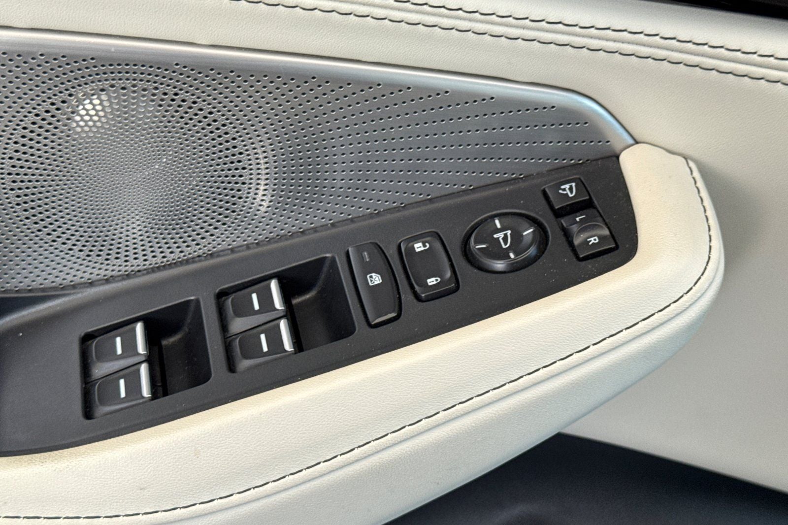 2023 Acura MDX 4TSADV