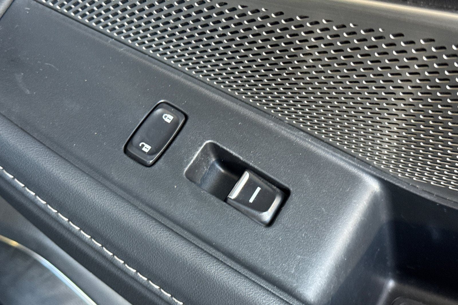 2023 Acura MDX TECH