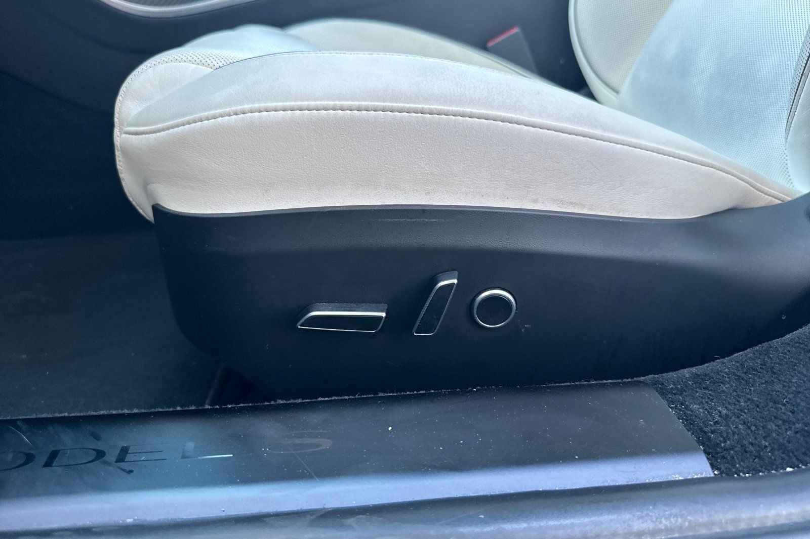 2023 Tesla Model S Plaid