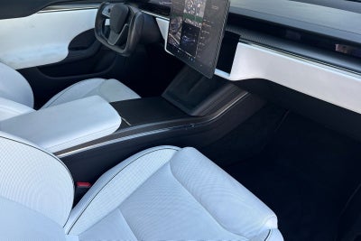 2023 Tesla Model S Plaid
