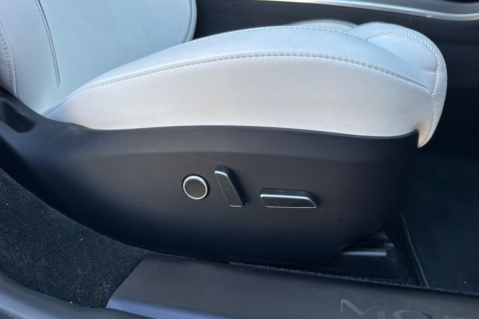 2023 Tesla Model S Plaid