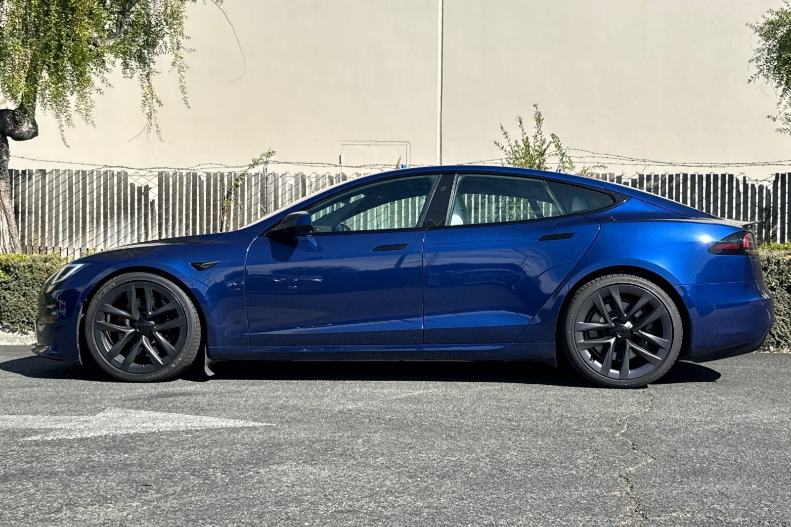 2023 Tesla Model S Plaid