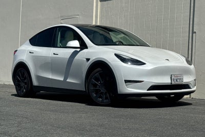 2024 Tesla Model Y Long Range