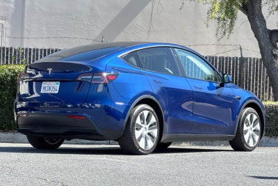 2023 Tesla Model Y Standard Range