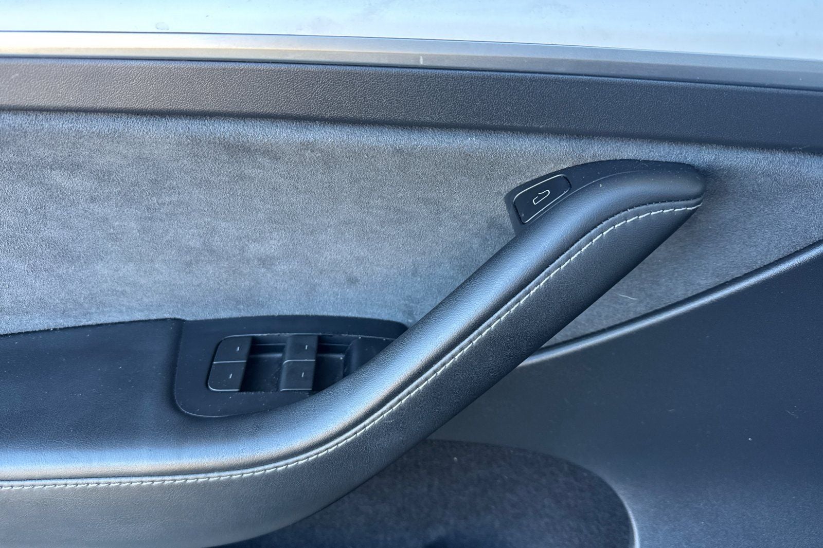 2023 Tesla Model Y Long Range LONG RANGE