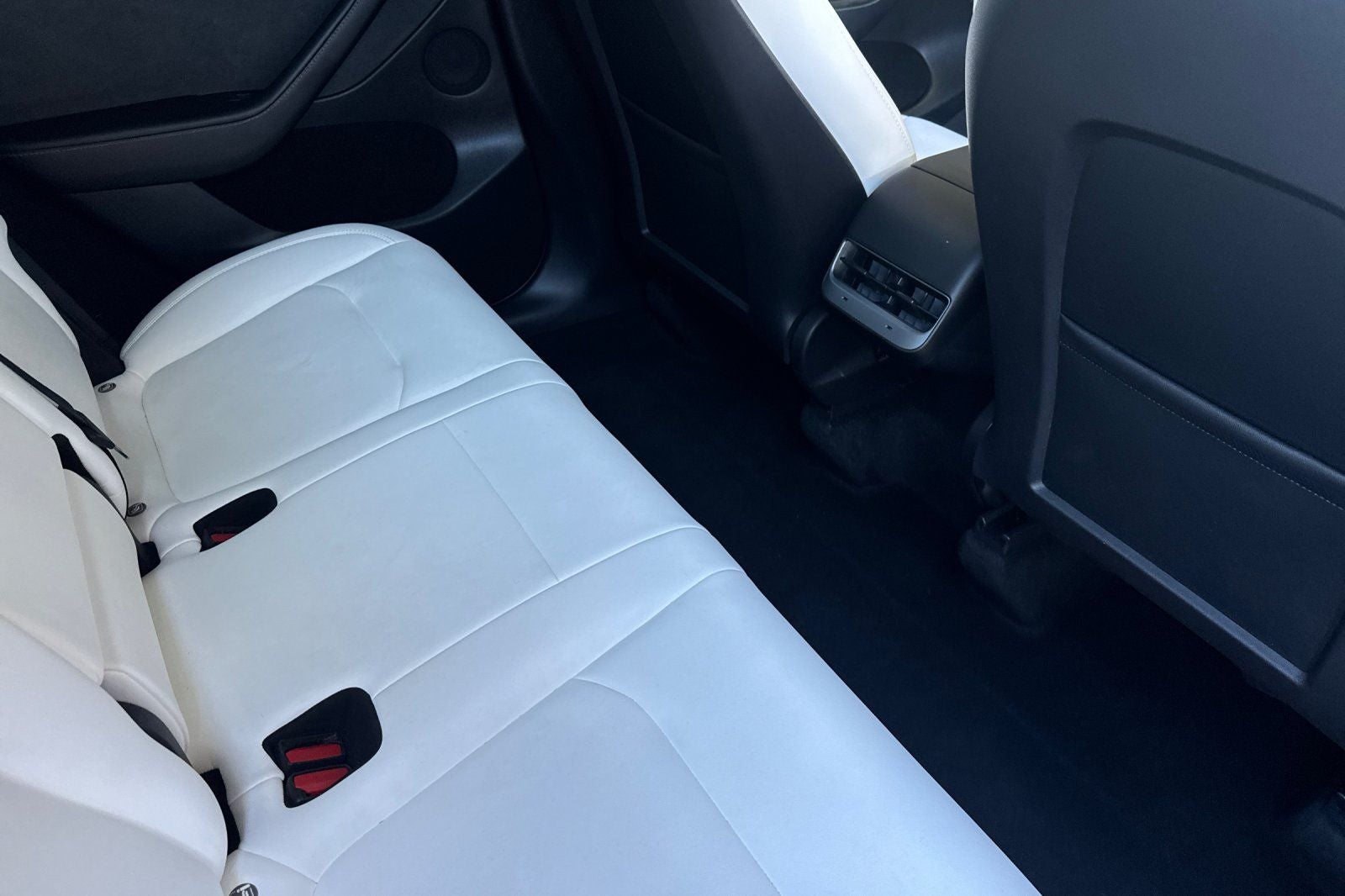 2023 Tesla Model Y Long Range LONG RANGE
