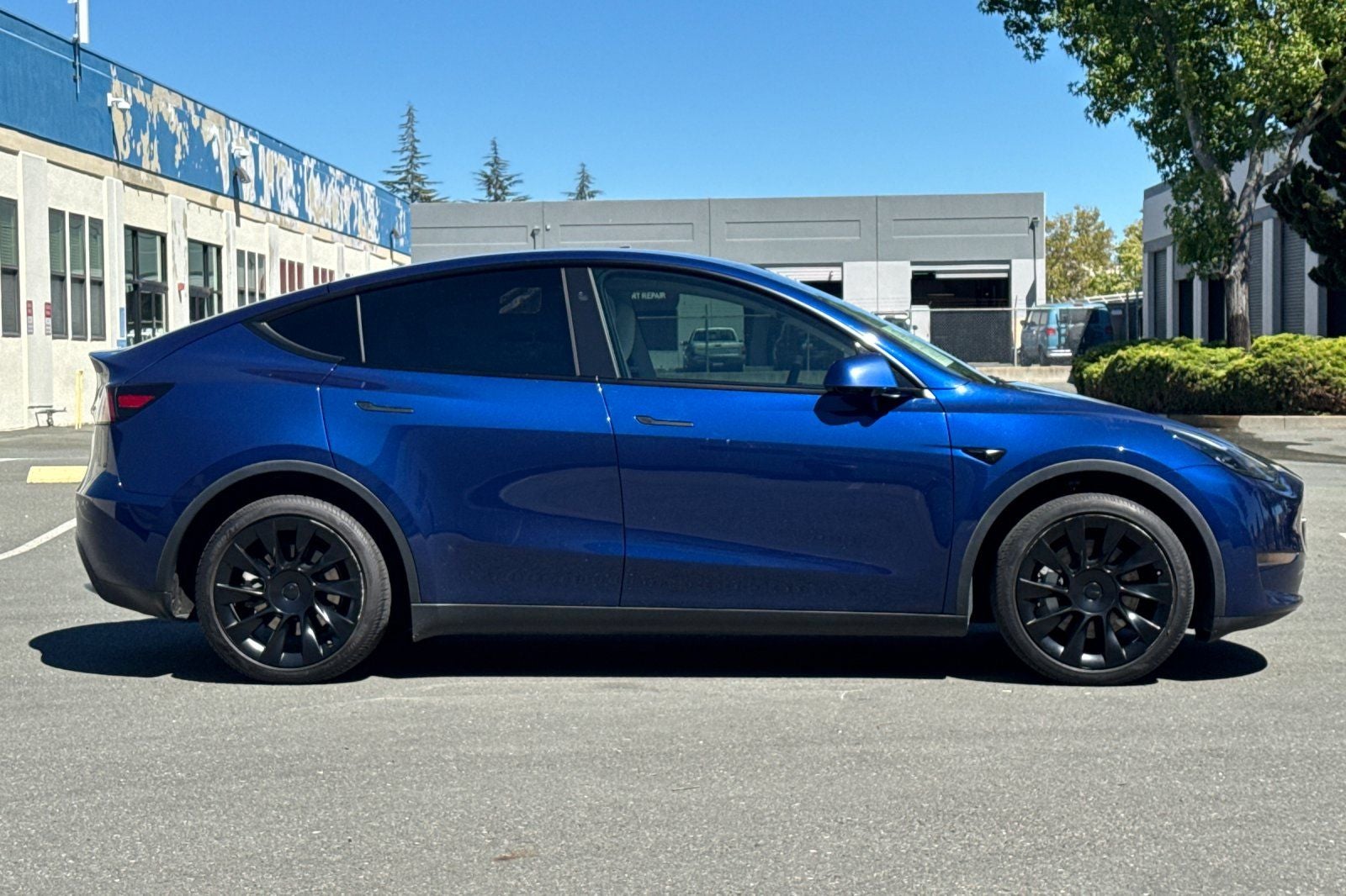 2023 Tesla Model Y Long Range LONG RANGE
