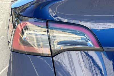 2023 Tesla Model Y Long Range LONG RANGE