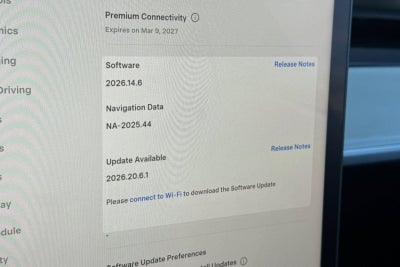 2023 Tesla Model Y Long Range LONG RANGE