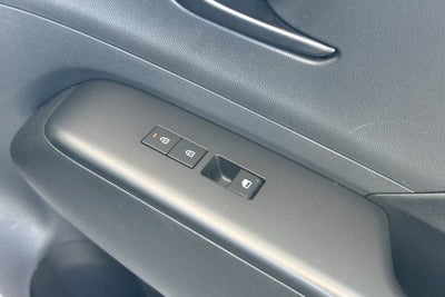 2025 Hyundai Kona SEL SEL