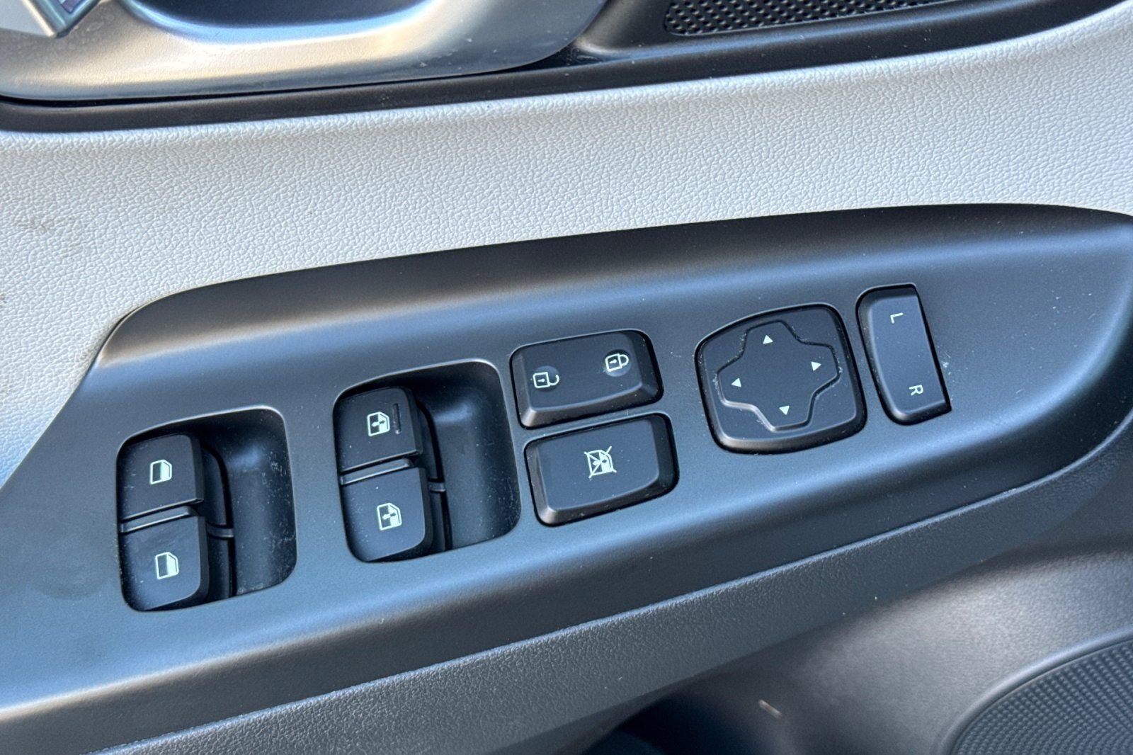 2023 Hyundai Kona Electric SEL