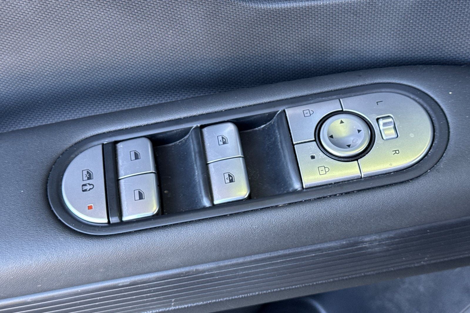 2024 Hyundai IONIQ 5 SEL SEL