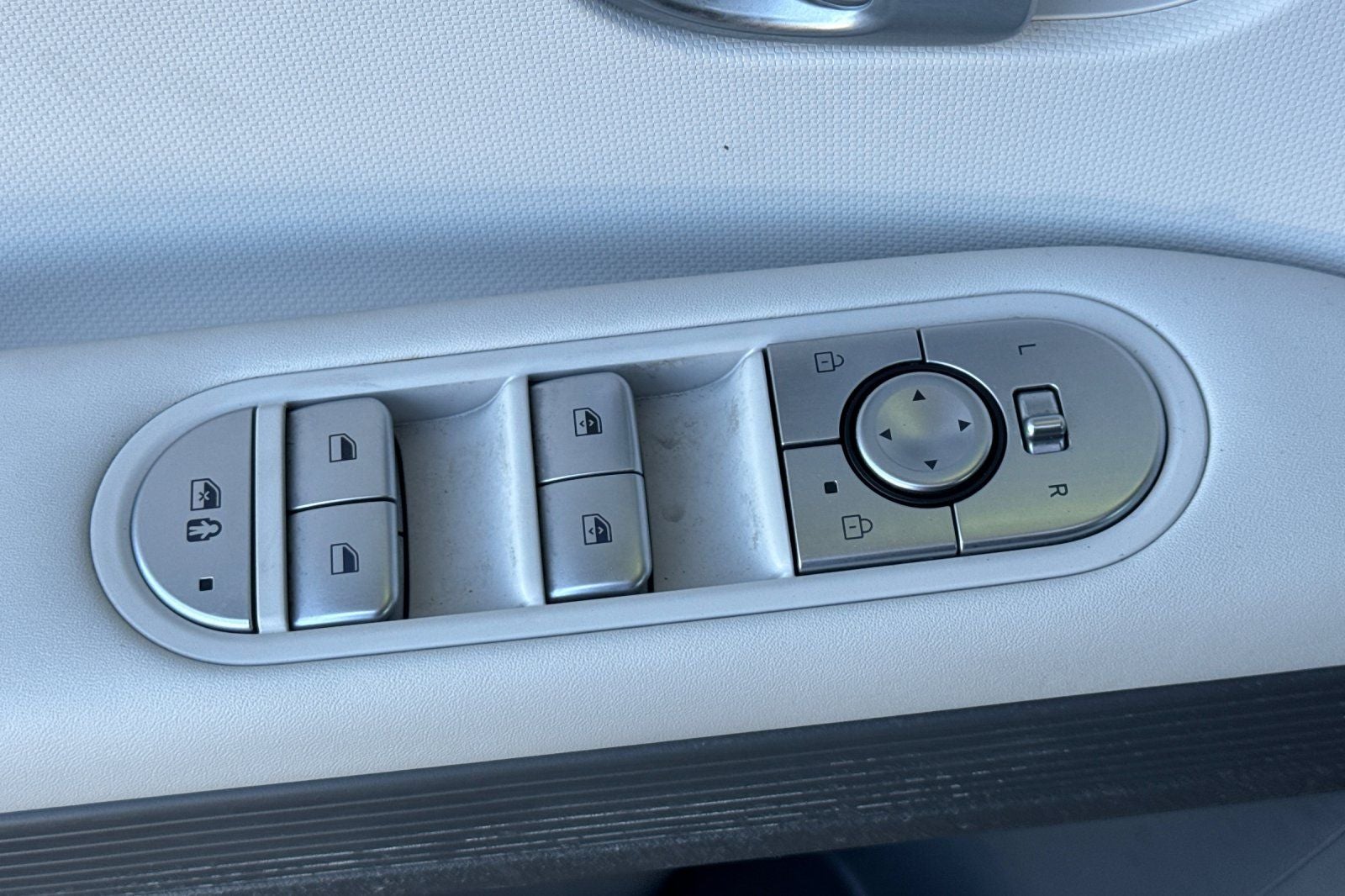 2024 Hyundai IONIQ 5 SEL SEL
