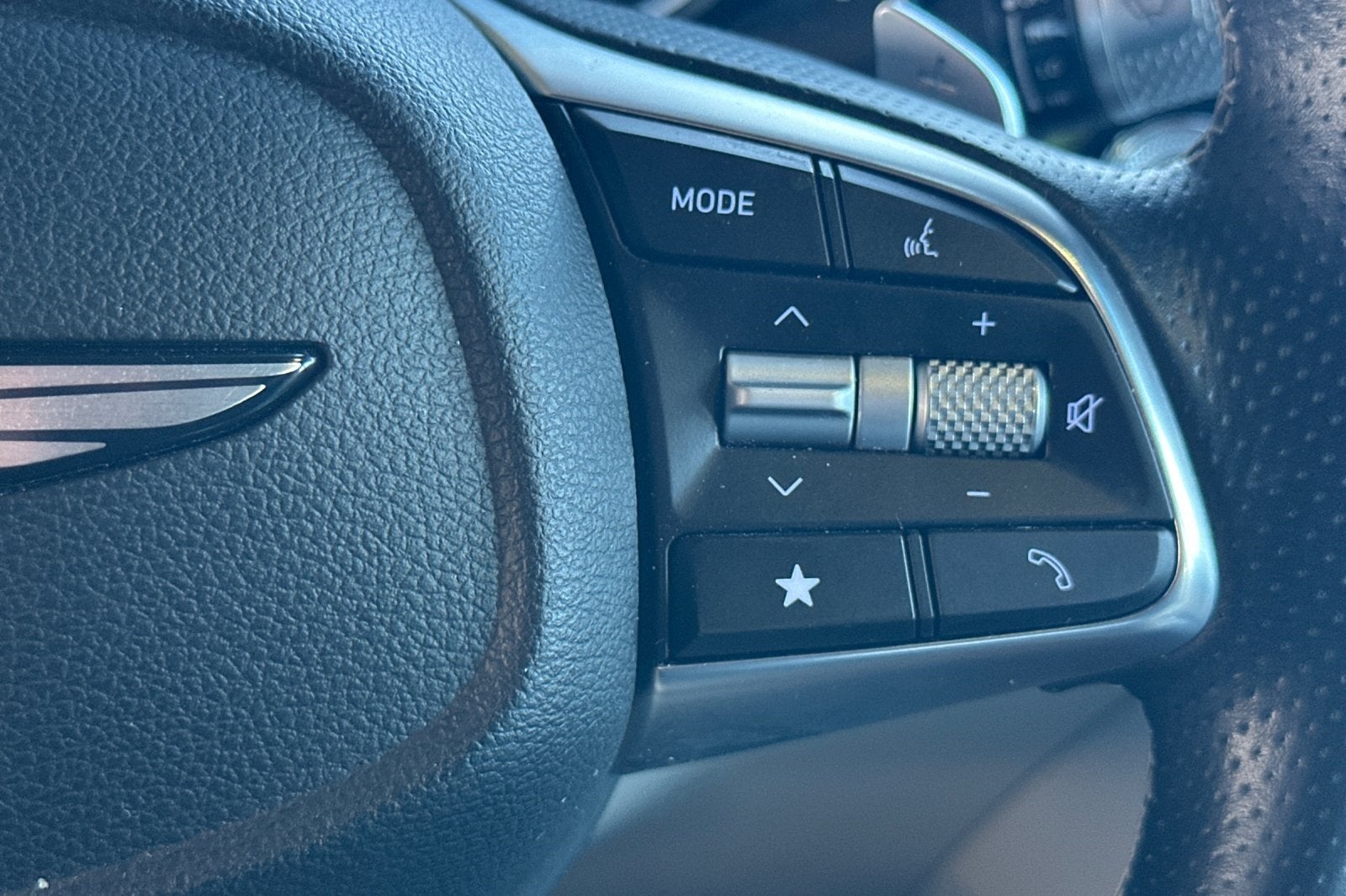 2024 Genesis G70 2.5T