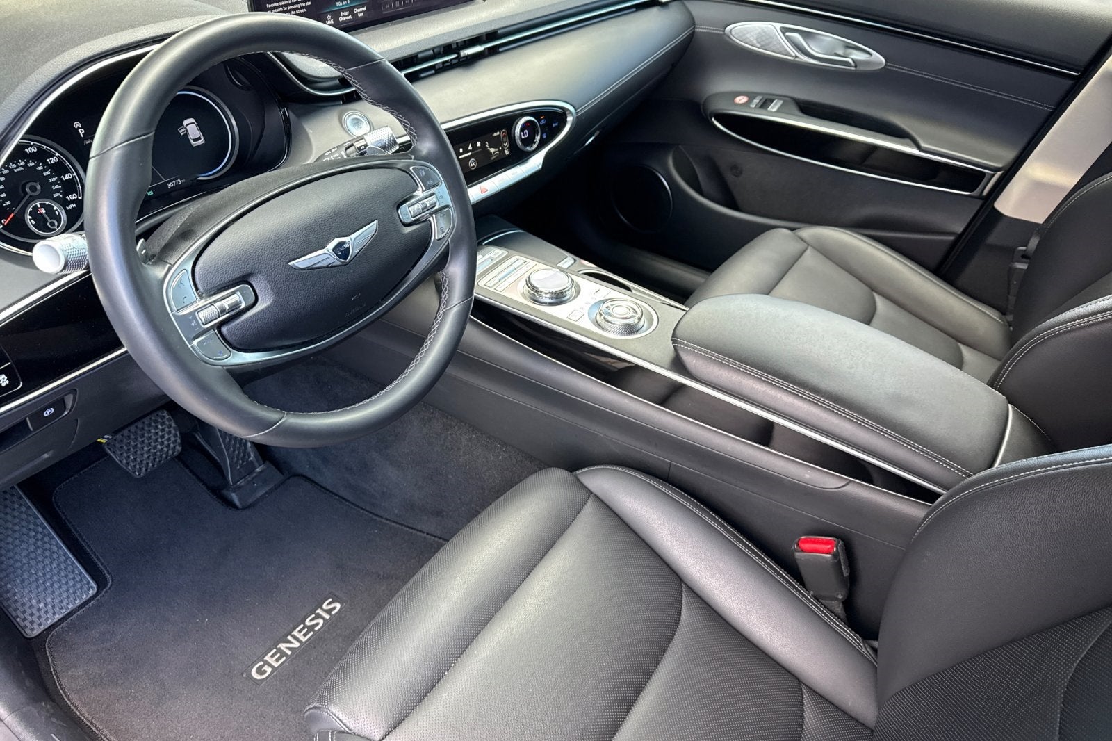 2025 Genesis GV70 2.5T