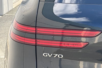 2025 Genesis GV70 2.5T
