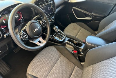 2023 Kia Soul LX TECHNOLOGY