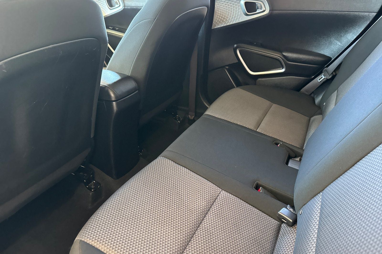 2023 Kia Soul LX TECHNOLOGY