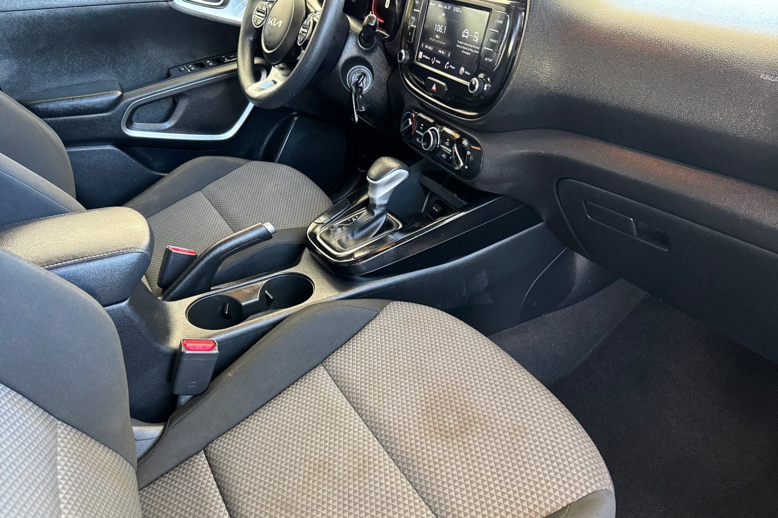 2023 Kia Soul LX TECHNOLOGY