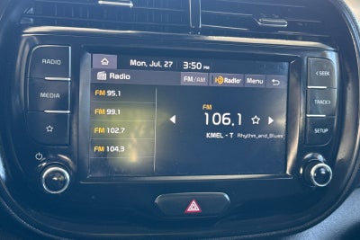 2023 Kia Soul LX TECHNOLOGY