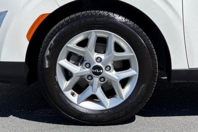 2023 Kia Soul LX TECHNOLOGY