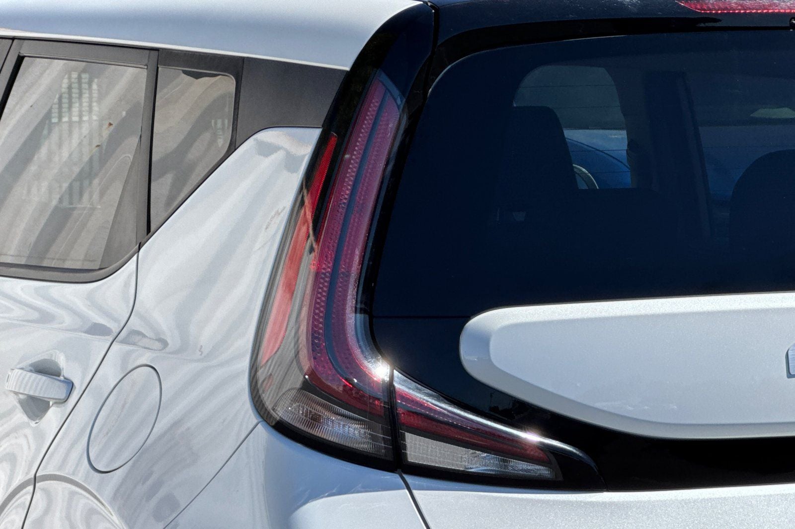 2023 Kia Soul LX TECHNOLOGY