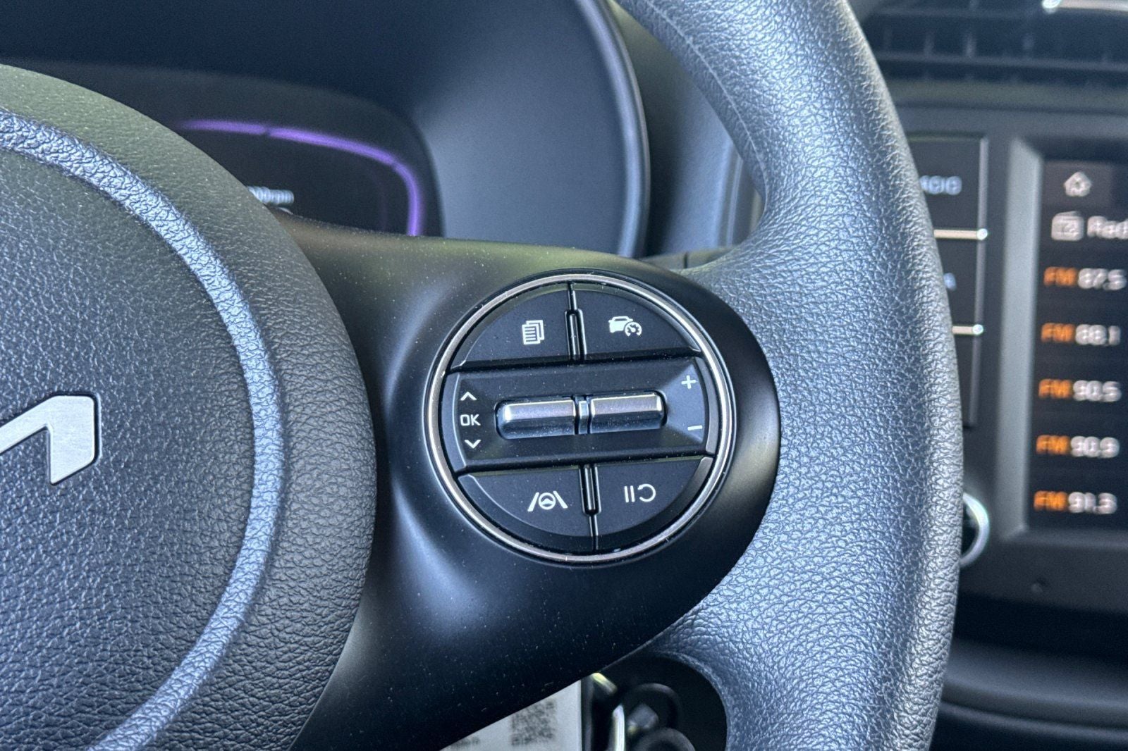 2025 Kia Soul LX TECHNOLOGY