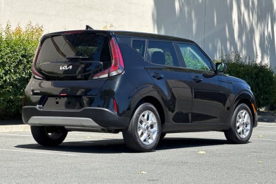 2025 Kia Soul LX TECHNOLOGY