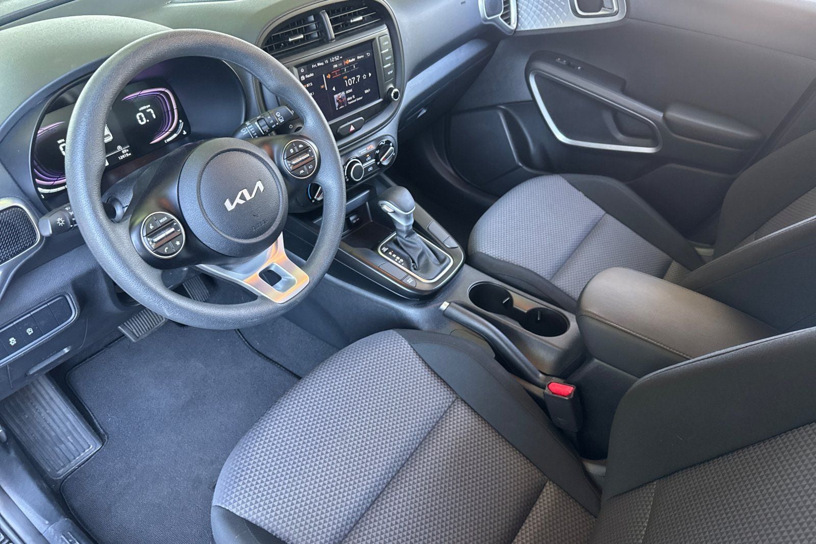 2025 Kia Soul LX TECHNOLOGY