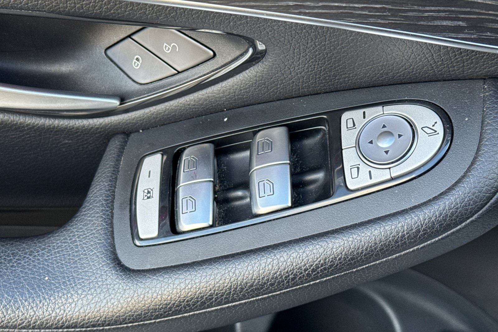 2022 Mercedes-Benz GLC GLC 300 CLC 300