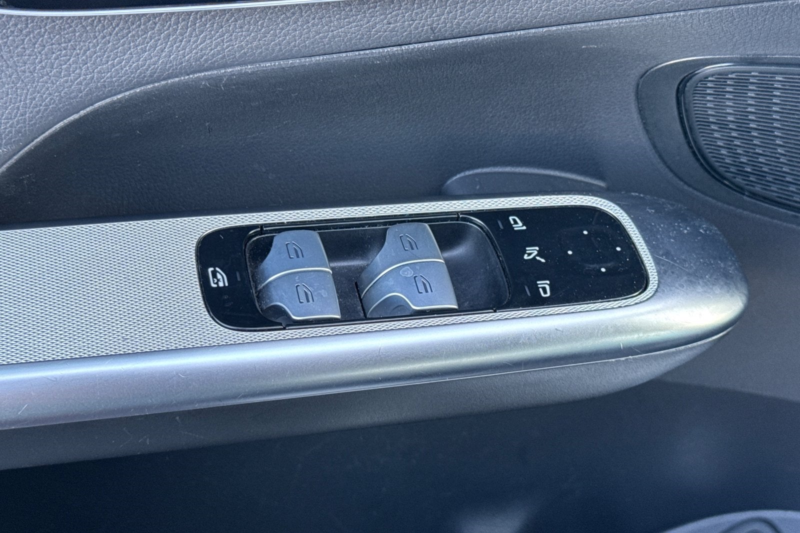 2024 Mercedes-Benz GLC GLC 300