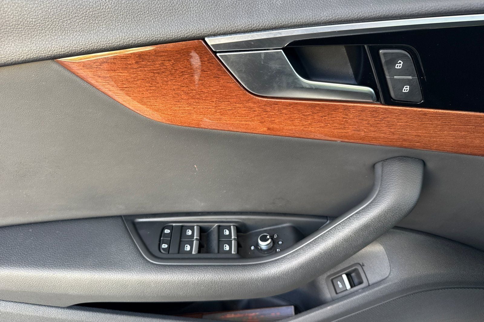 2022 Audi A4 40 Premium quattro