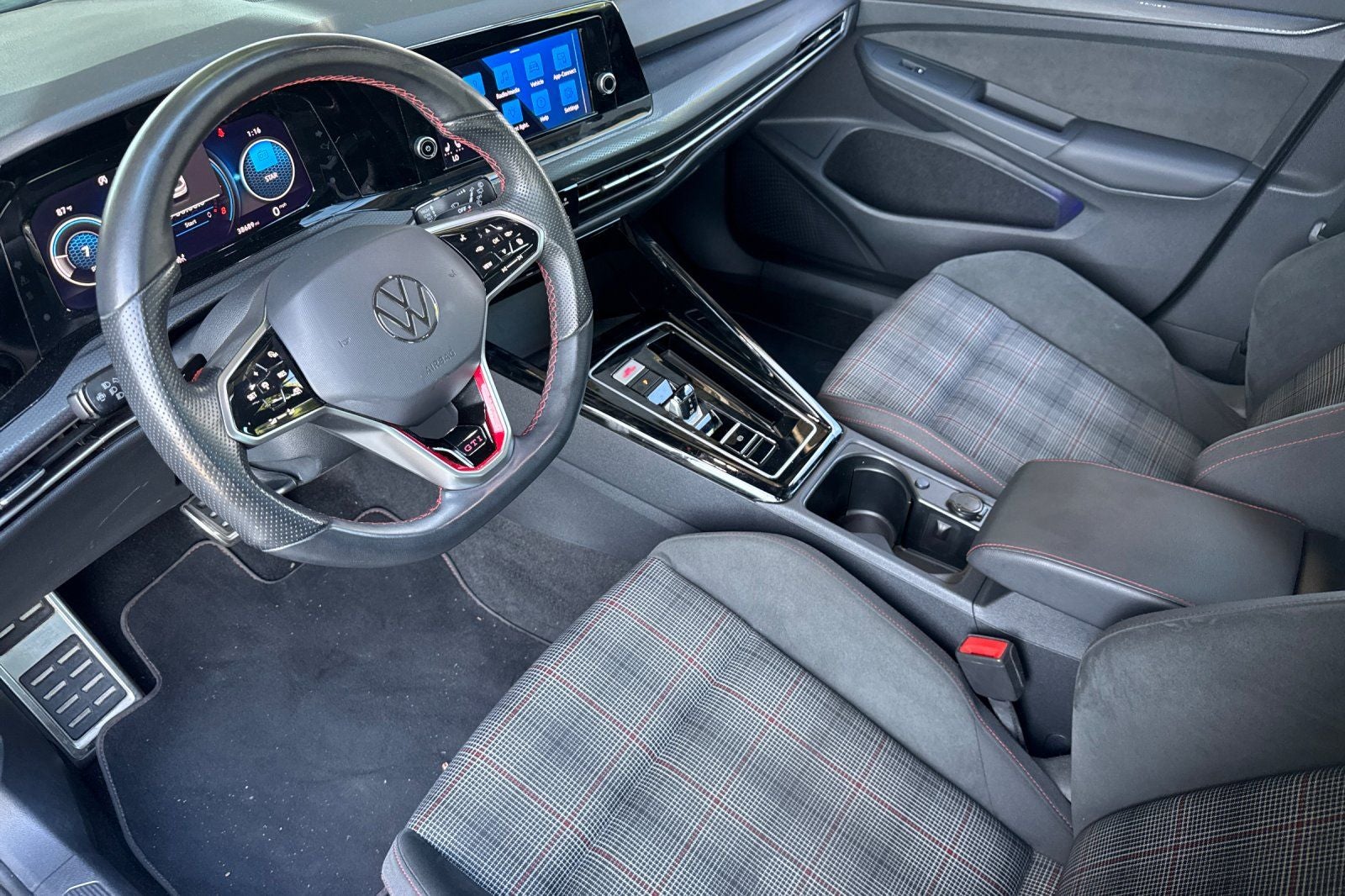2024 Volkswagen Golf GTI 2.0T S
